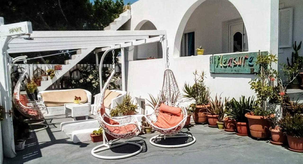 Pleasure Seaside Rooms Períssa Eksteriør bilde